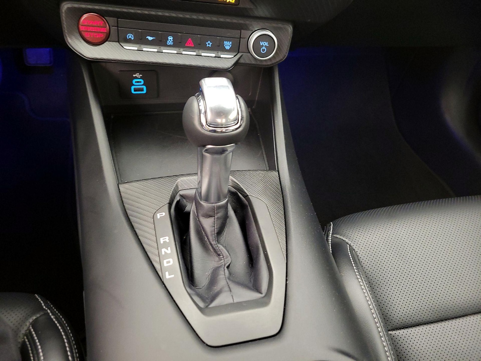 2026 Ford Mustang EcoBoost Premium - Photo 18