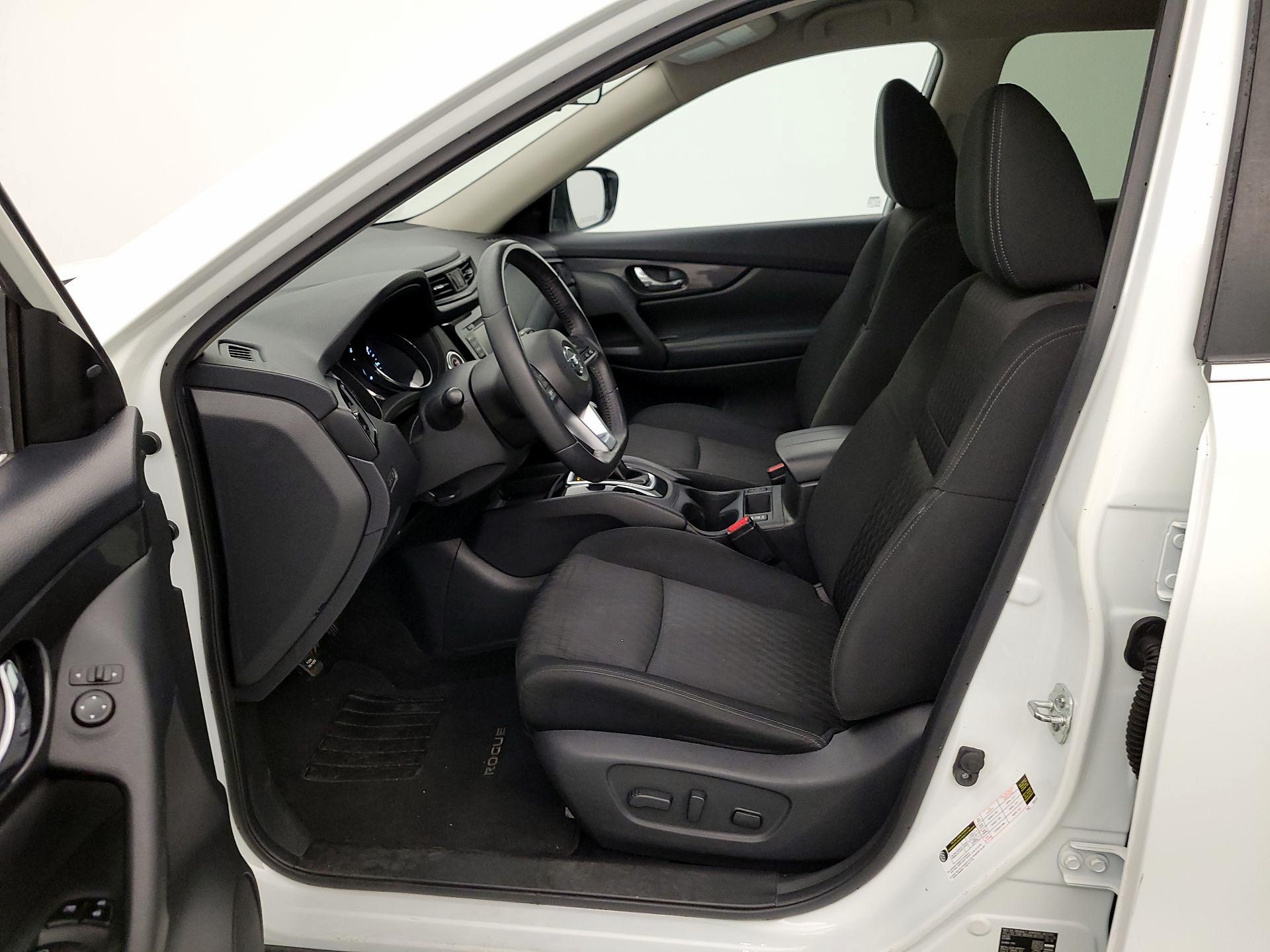 Thumbnail: 2018 Nissan Rogue - 11