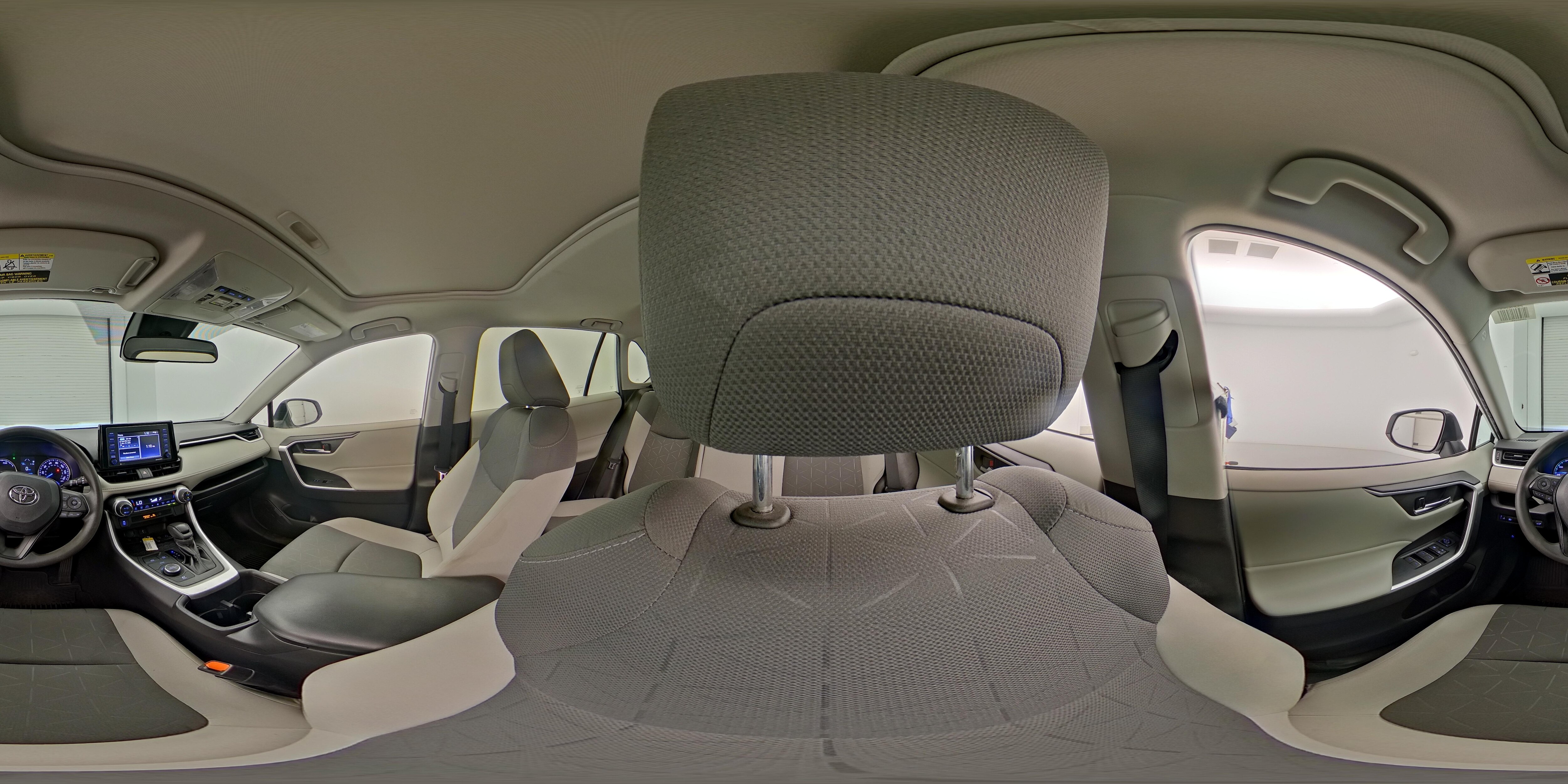 2022 Toyota RAV4 XLE - Photo 27