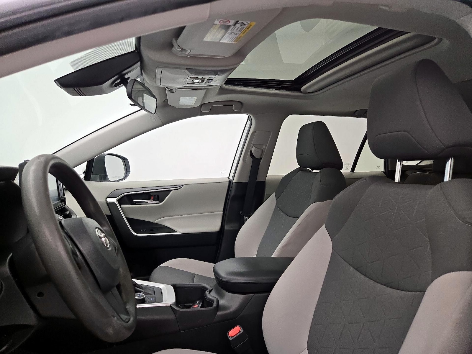 2022 Toyota RAV4 XLE - Photo 20