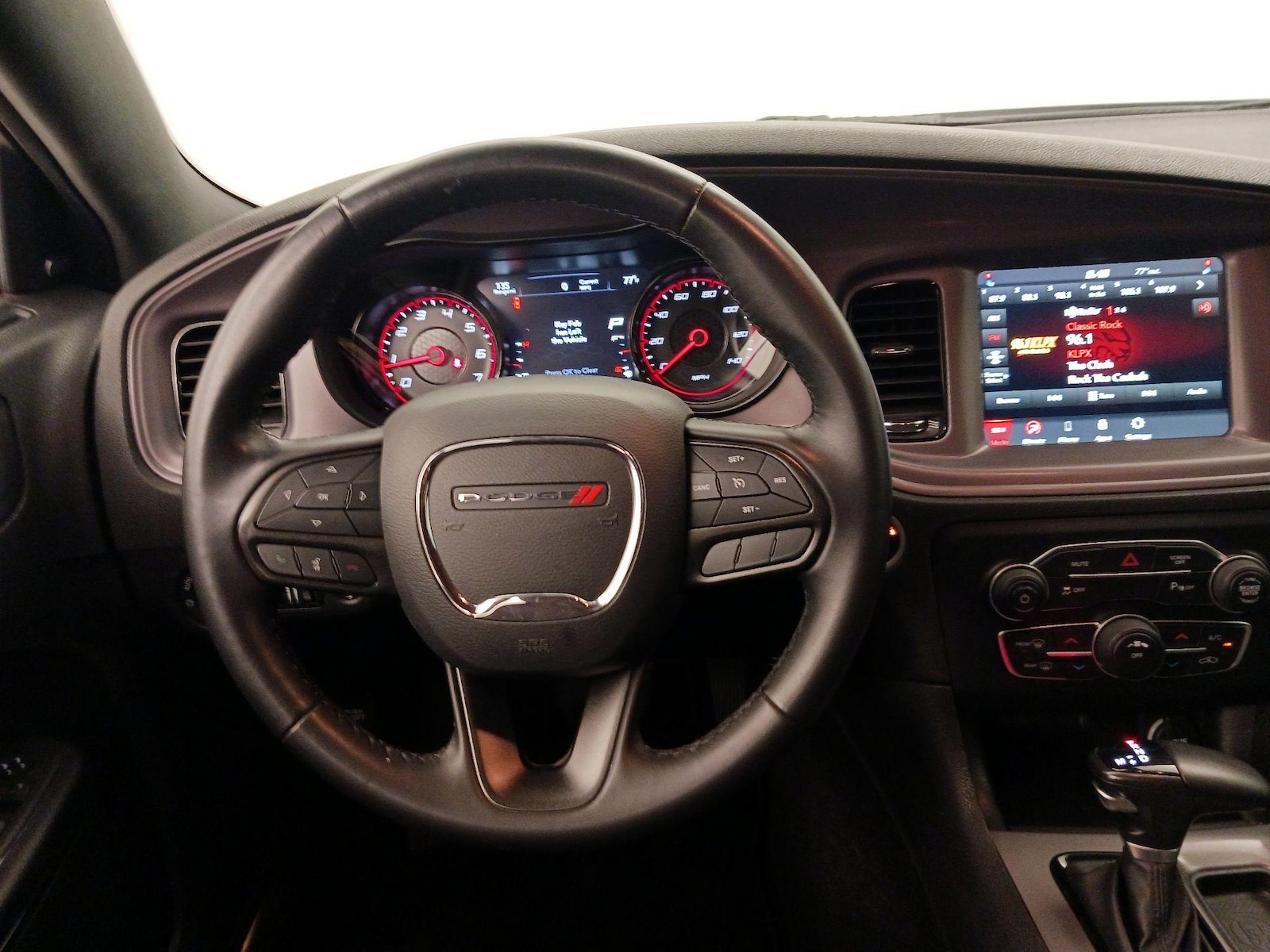 2023 Dodge Charger SXT - Photo 11