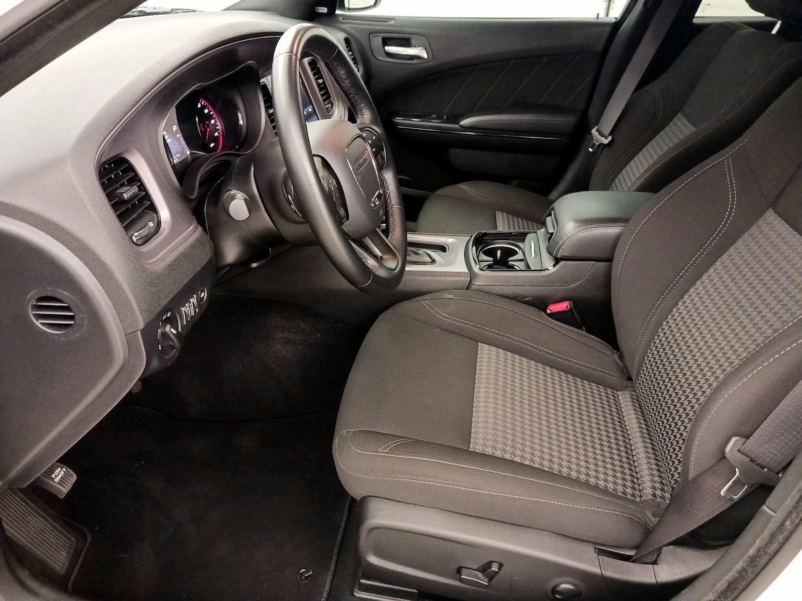 2023 Dodge Charger SXT - Photo 12
