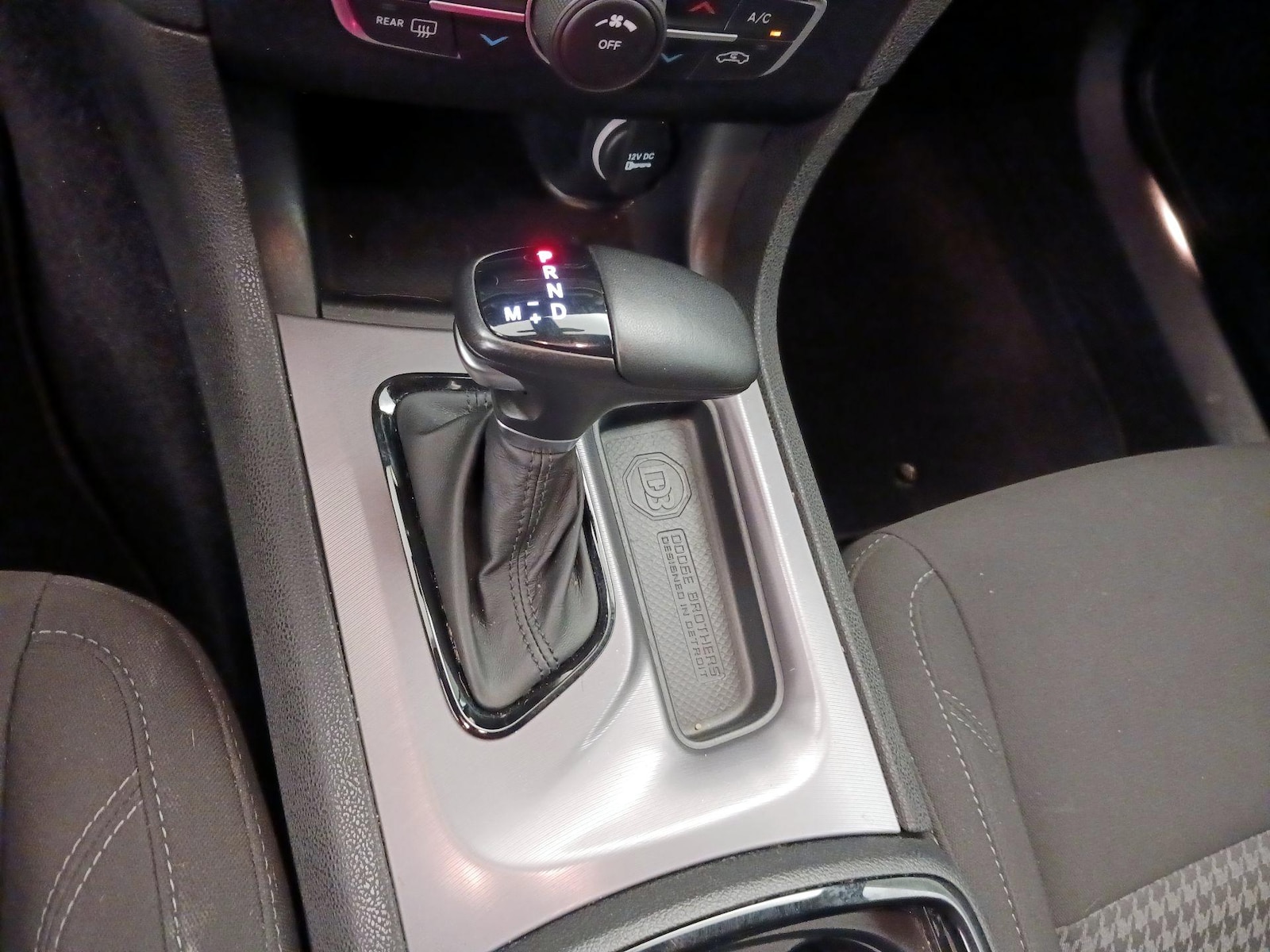 2023 Dodge Charger SXT - Photo 18