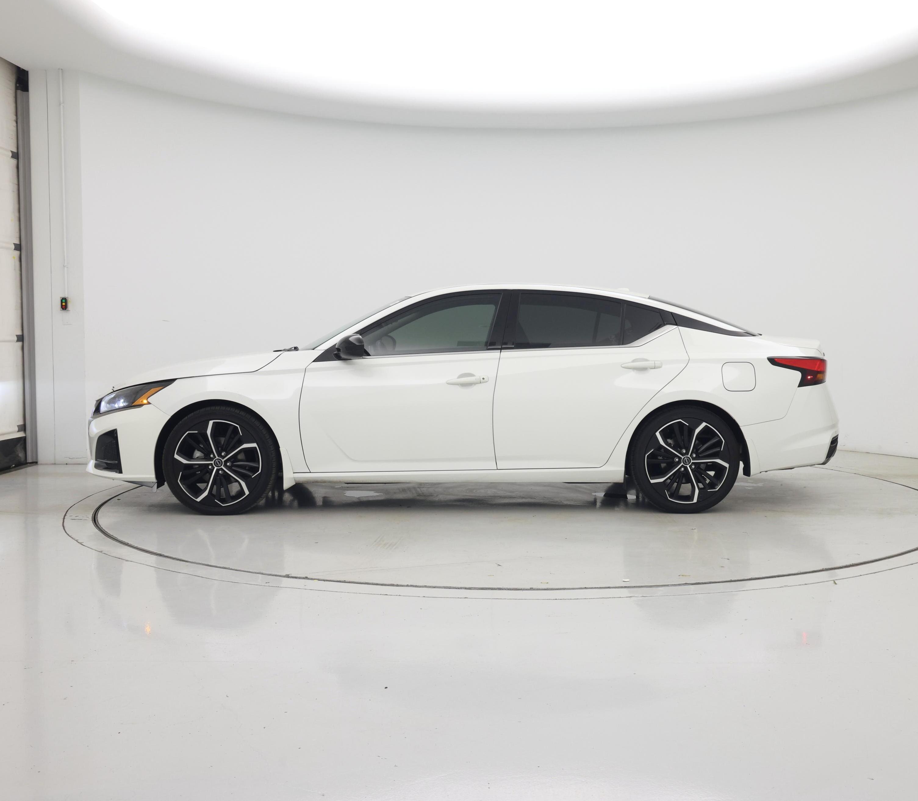 Thumbnail: 2024 Nissan Altima - 3