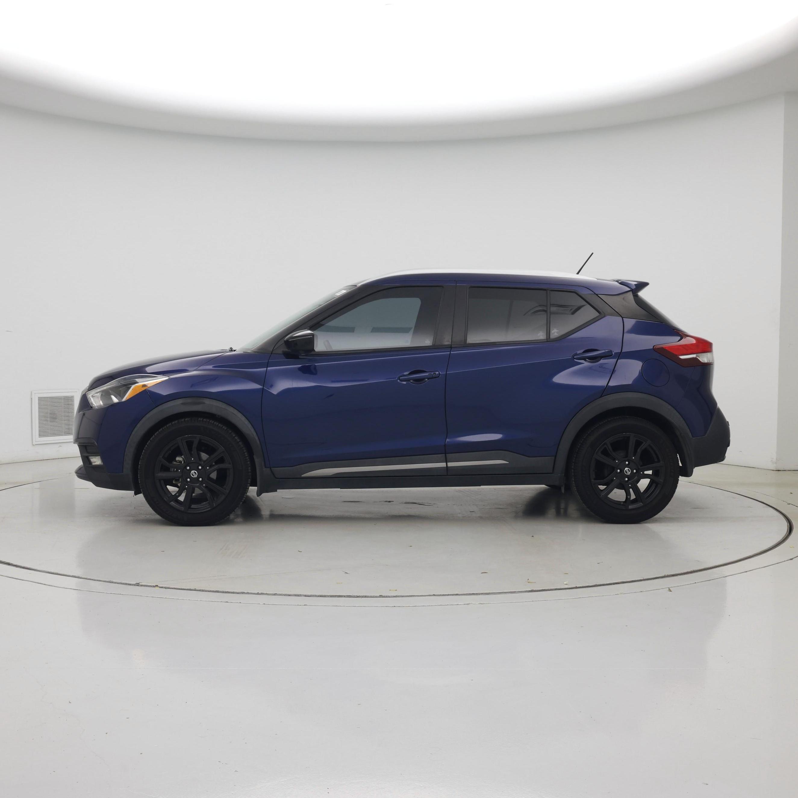 Thumbnail: 2020 Nissan Kicks - 3