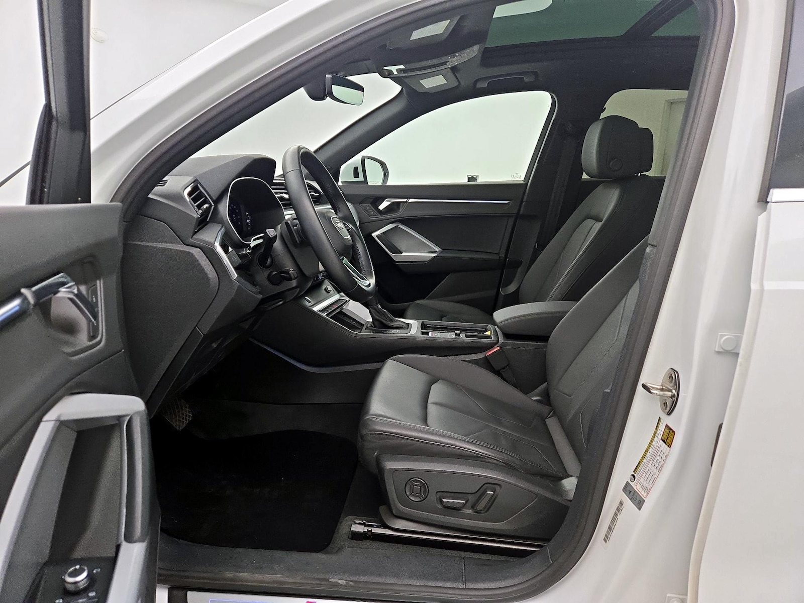 2021 Audi Q3 S Line Premium Plus - Photo 12