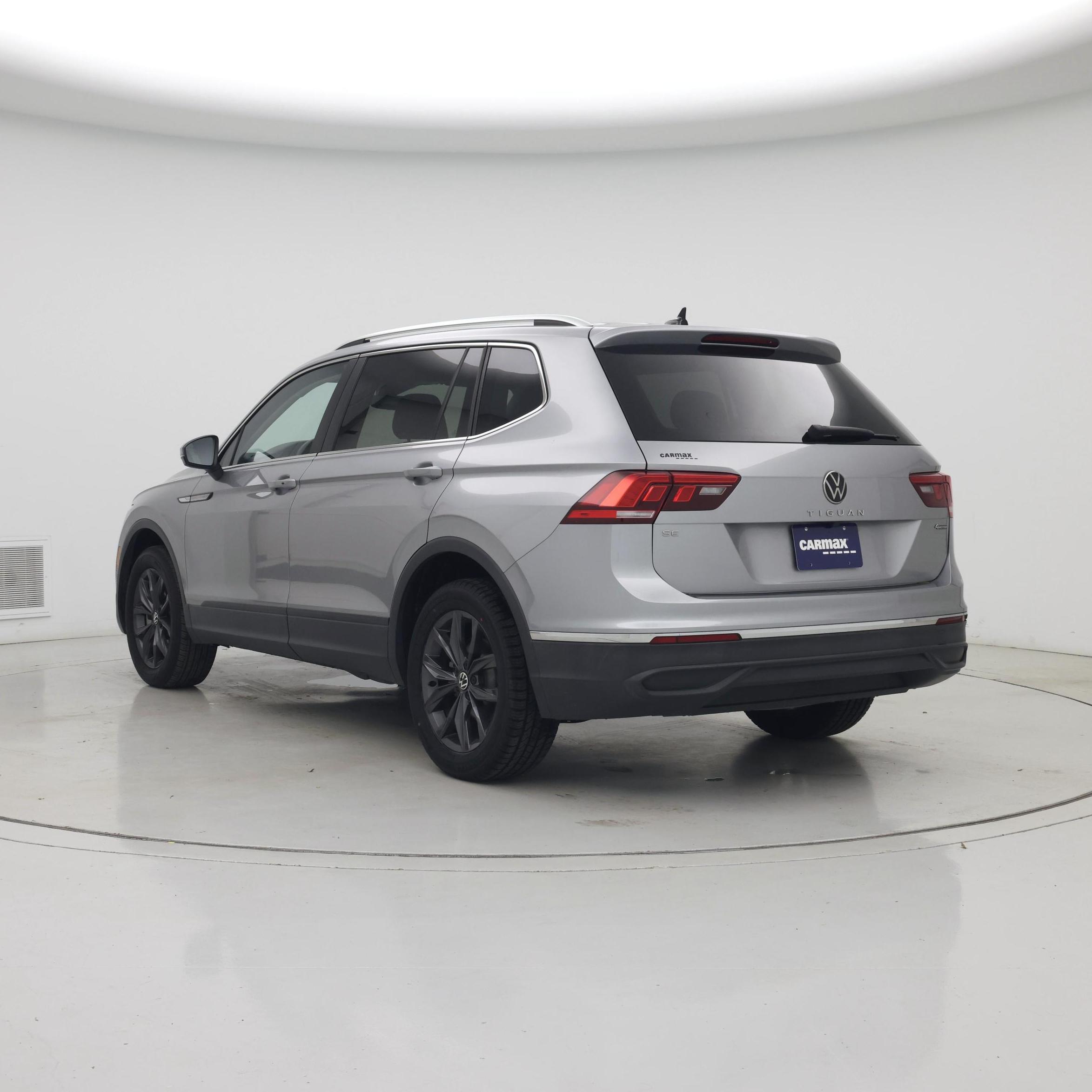 Thumbnail: 2023 Volkswagen Tiguan - 2
