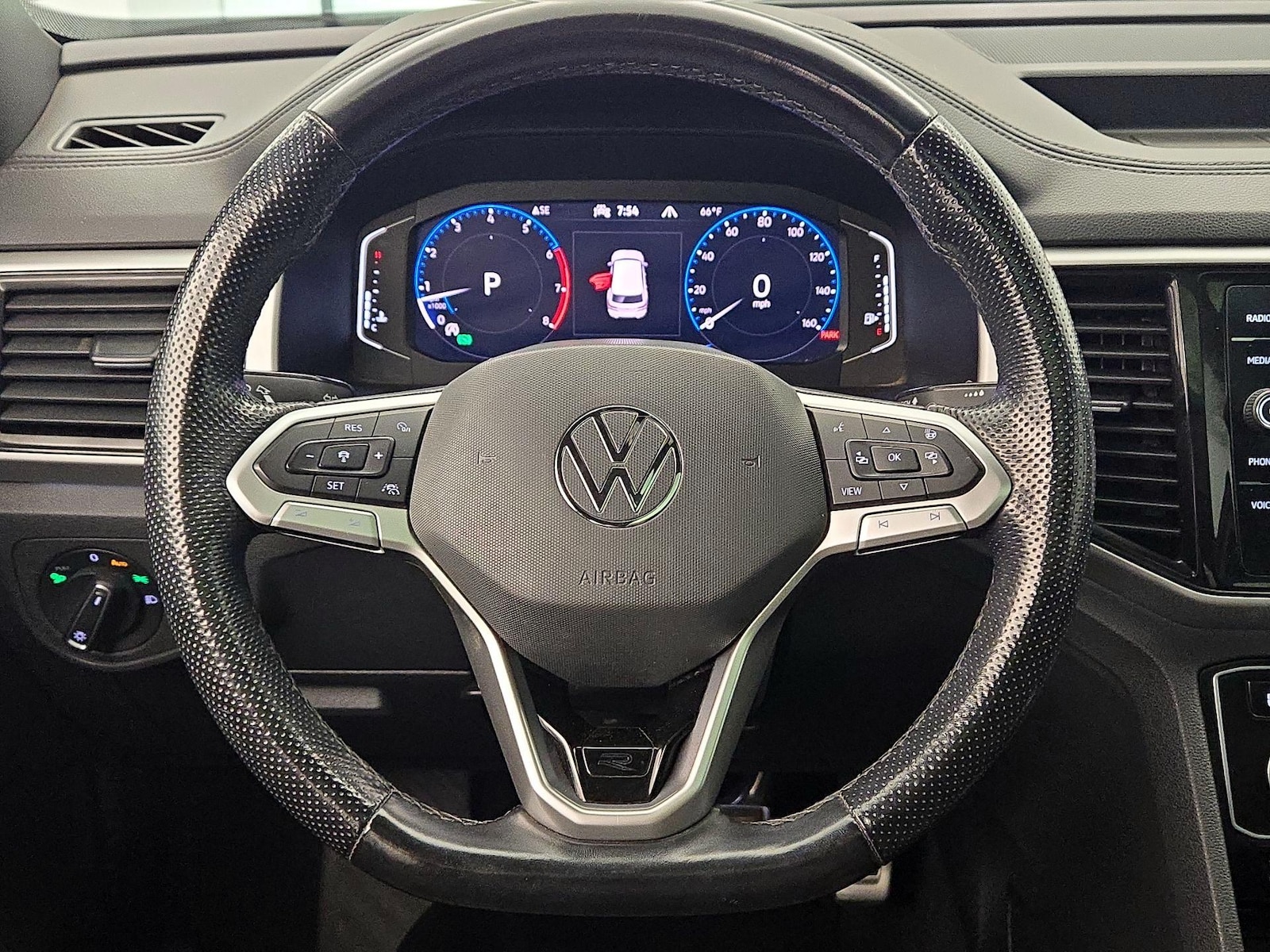 2021 Volkswagen Atlas Cross Sport SEL Premium R-Line - Photo 11