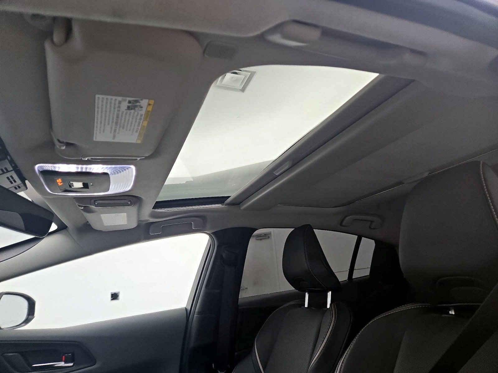 Skylight(s) & Overhead Airbags