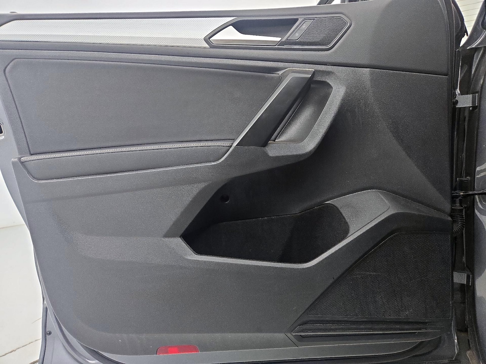 2024 Volkswagen Tiguan S - Photo 13