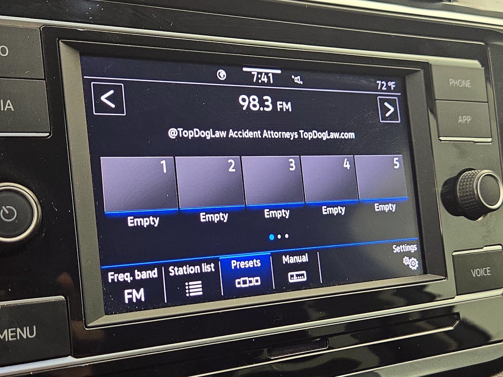 2024 Volkswagen Tiguan S - Photo 16
