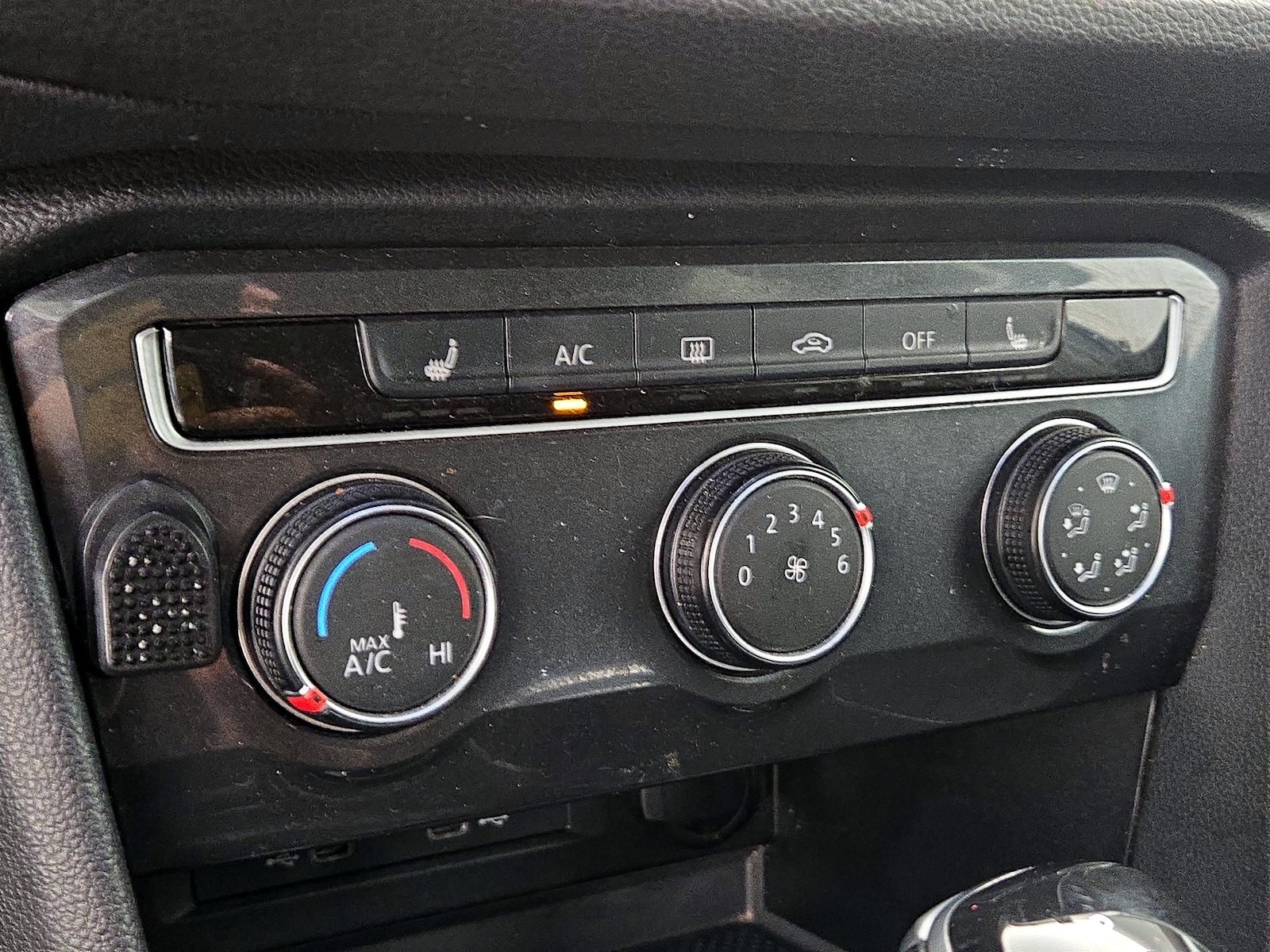 2024 Volkswagen Tiguan S - Photo 17