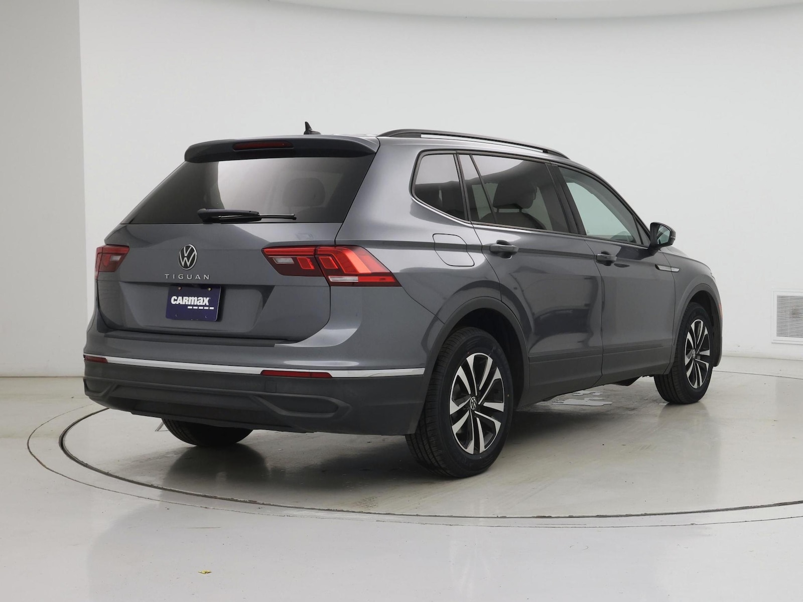 2024 Volkswagen Tiguan S - Photo 9