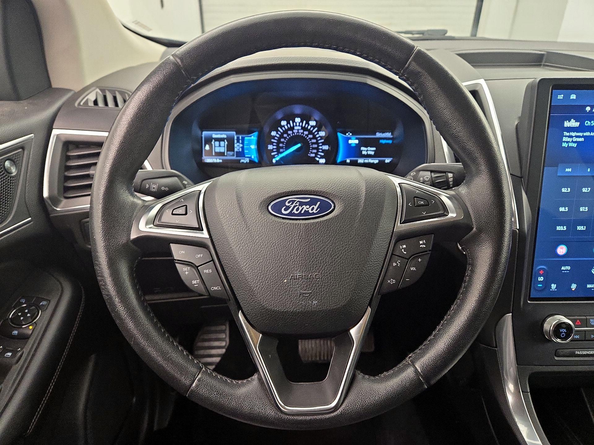 Thumbnail: 2022 Ford Edge - 10