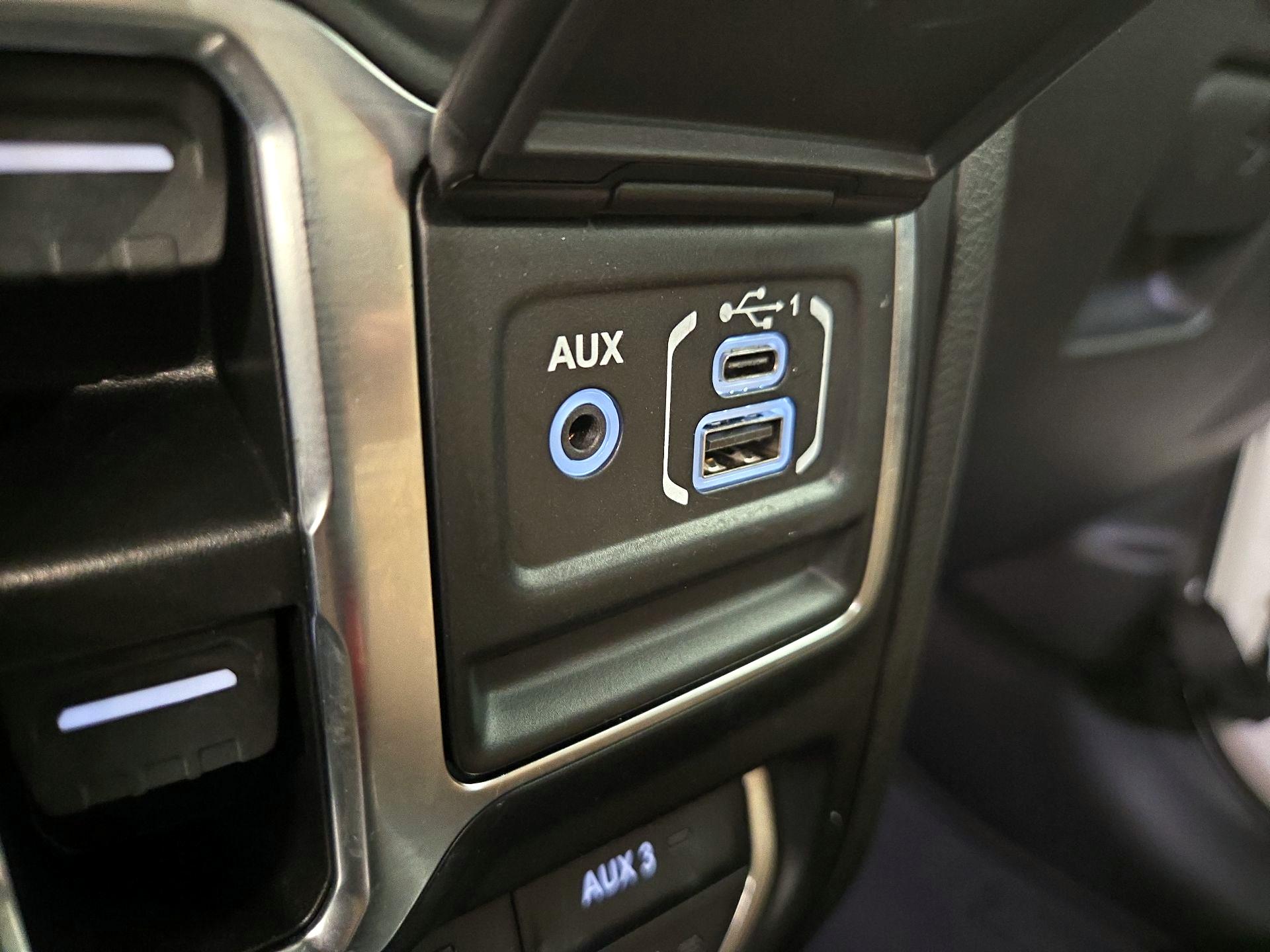Thumbnail: 2023 Jeep Wrangler - 19