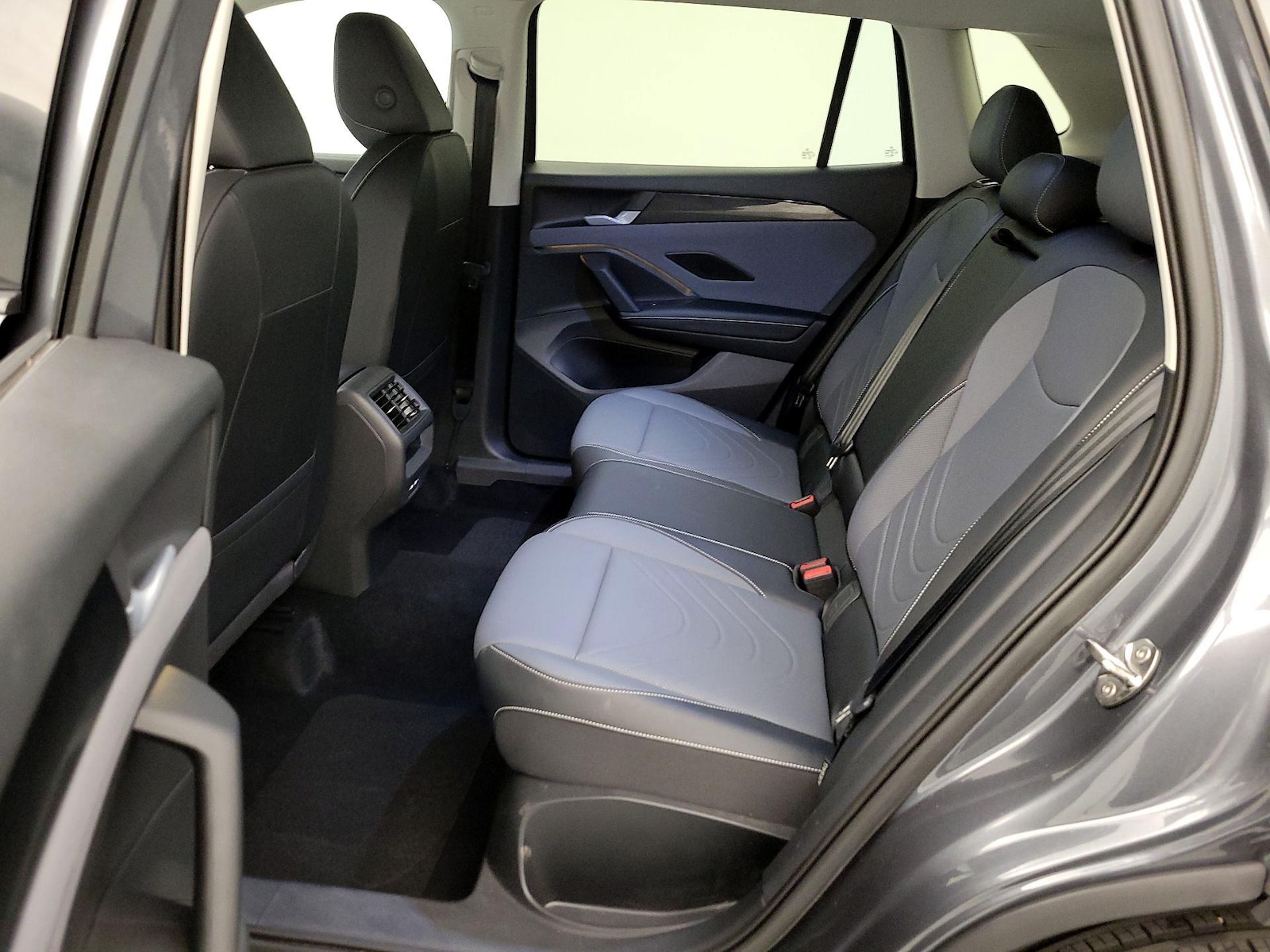 2026 Volkswagen Tiguan SE - Photo 20