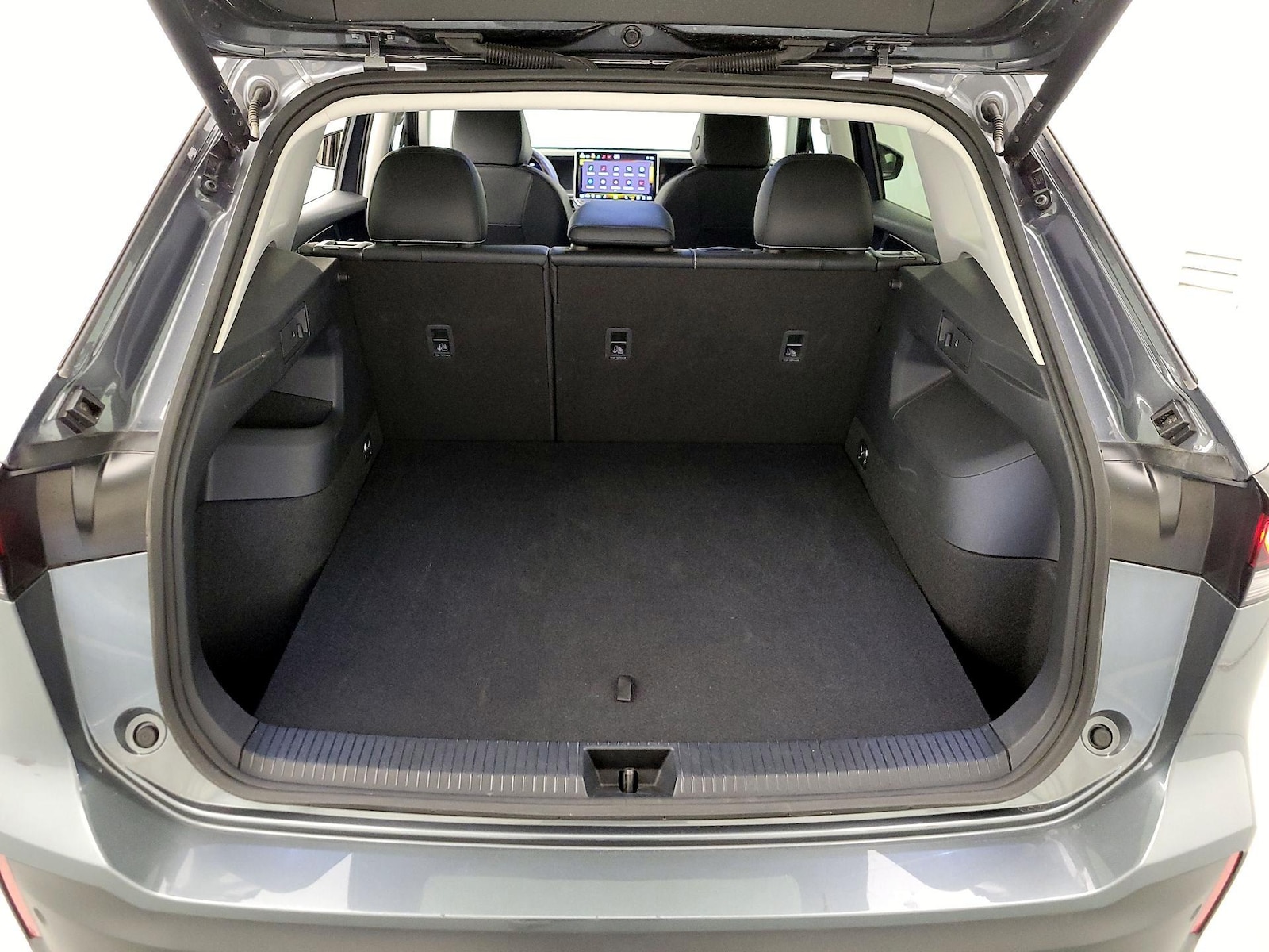 2026 Volkswagen Tiguan SE - Photo 21