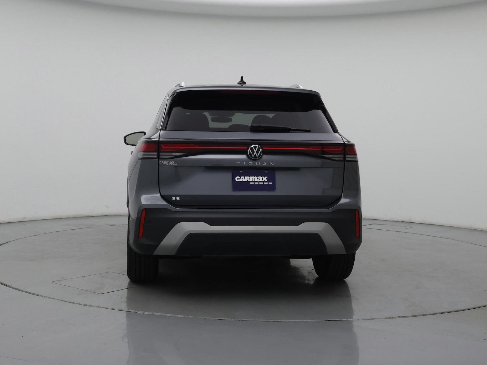 2026 Volkswagen Tiguan SE - Photo 7