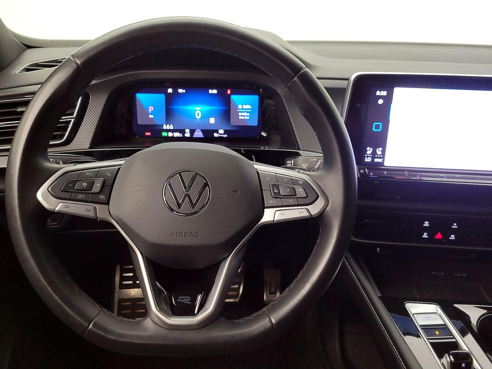2024 Volkswagen Atlas Cross Sport SEL R-LINE - Photo 11