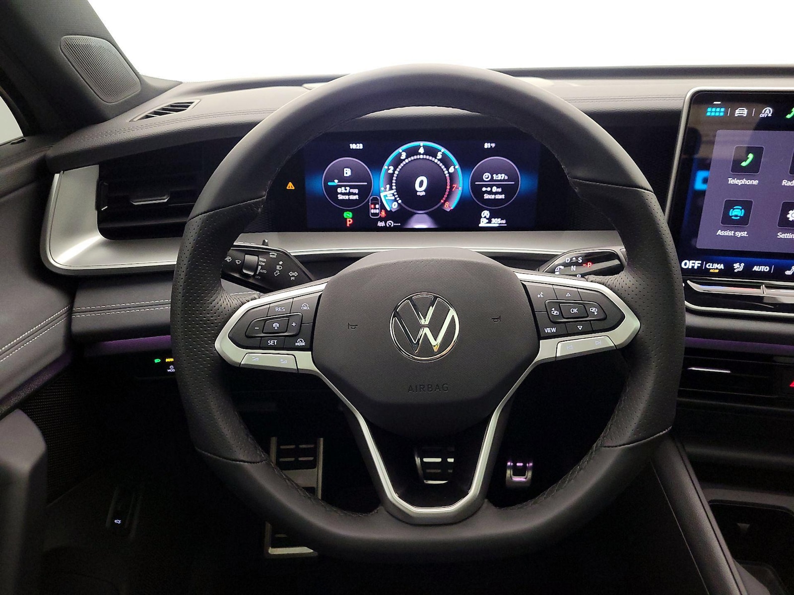2026 Volkswagen Tiguan SE R-LINE BLACK - Photo 11
