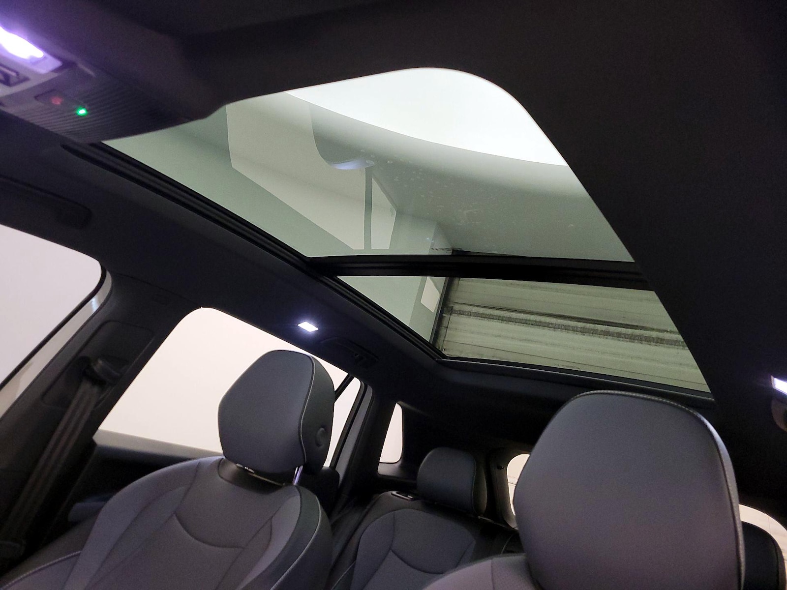 2026 Volkswagen Tiguan SE R-LINE BLACK - Photo 20