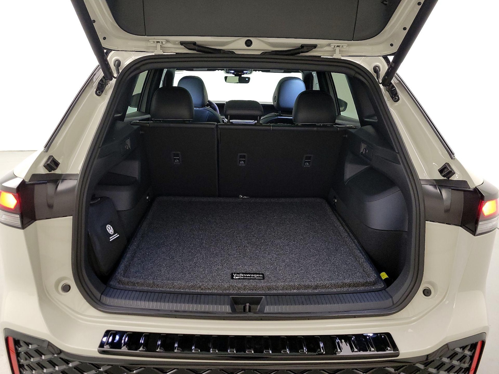 2026 Volkswagen Tiguan SE R-LINE BLACK - Photo 22