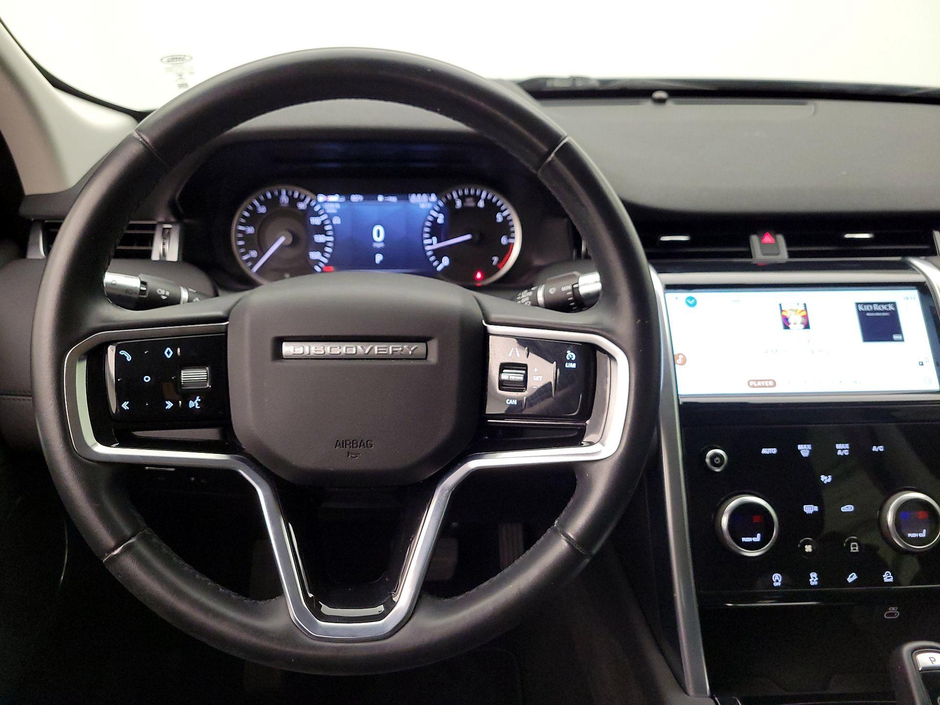 Thumbnail: 2022 Land Rover Discovery Sport - 10