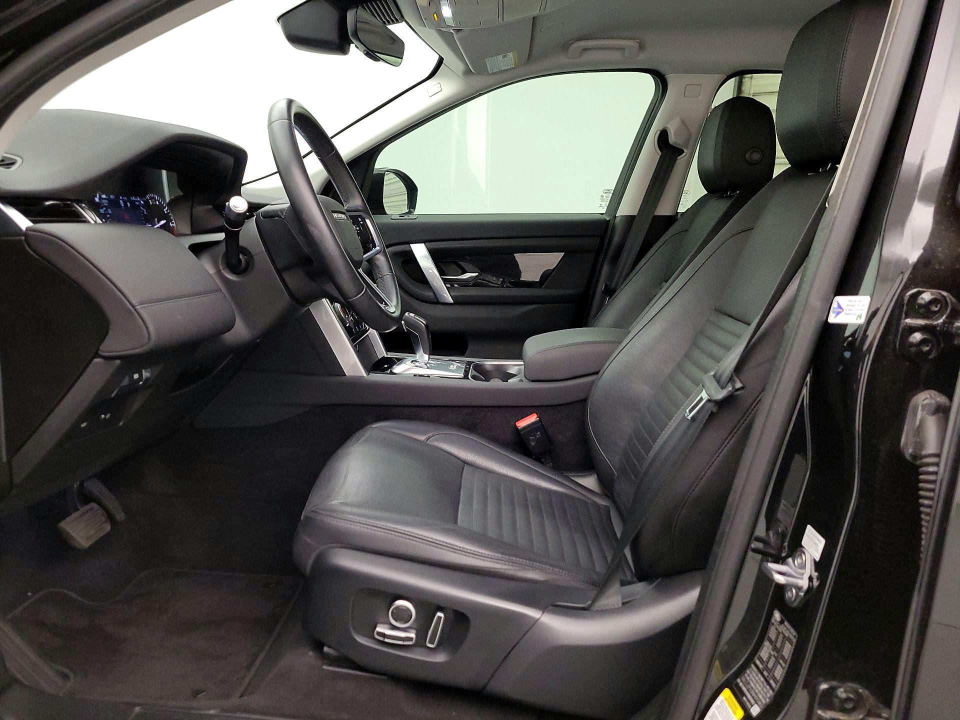 Thumbnail: 2022 Land Rover Discovery Sport - 11