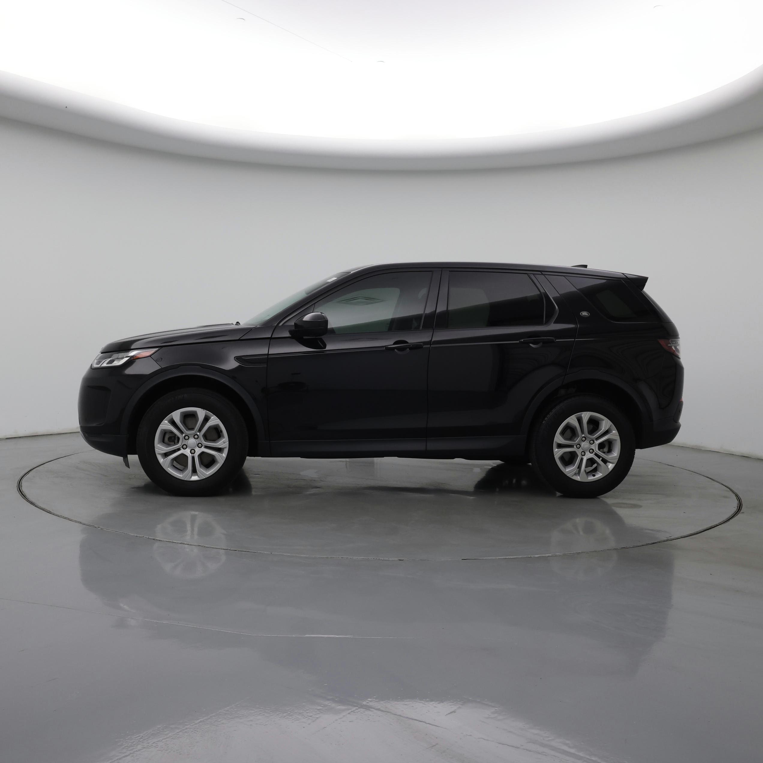 Thumbnail: 2022 Land Rover Discovery Sport - 3