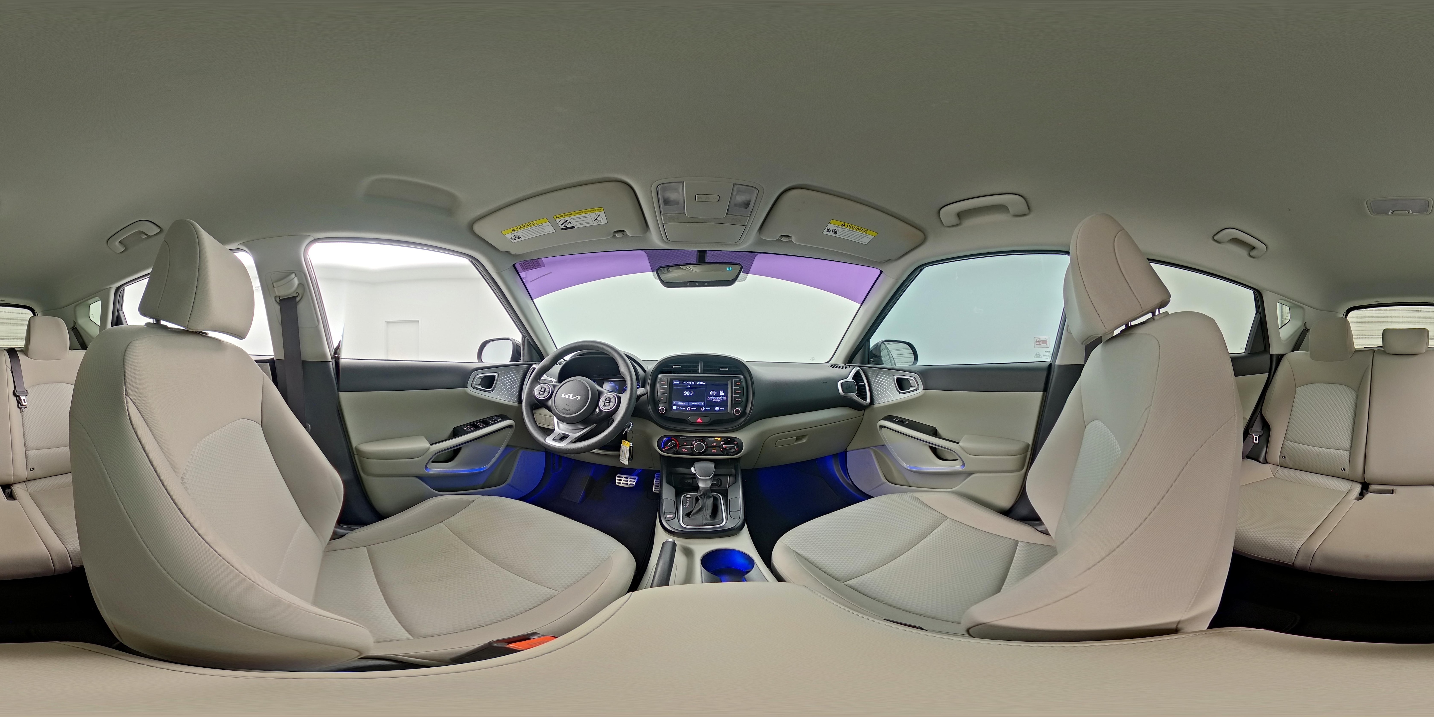 2022 Kia Soul LX - Photo 24