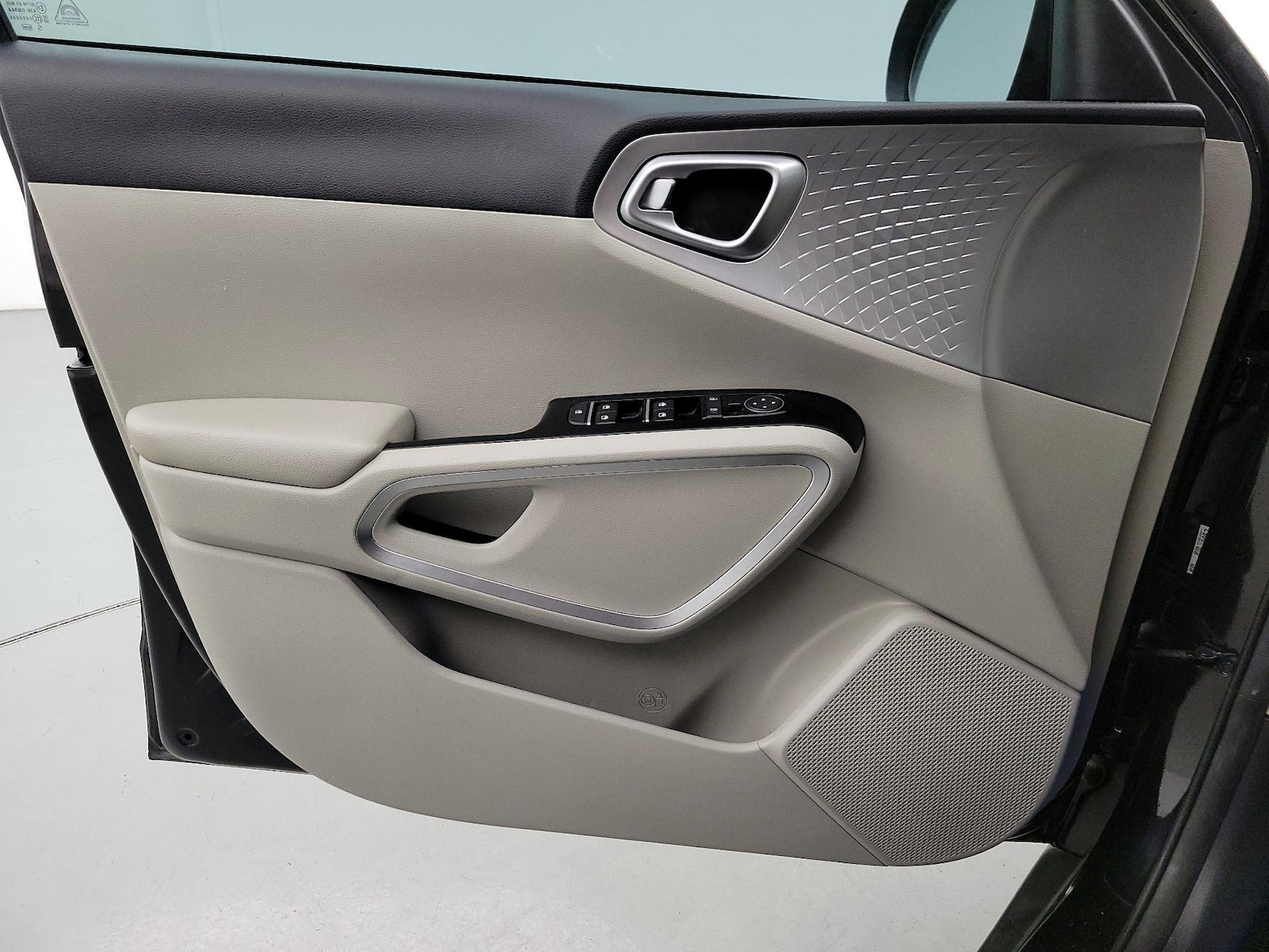 2022 Kia Soul LX - Photo 13