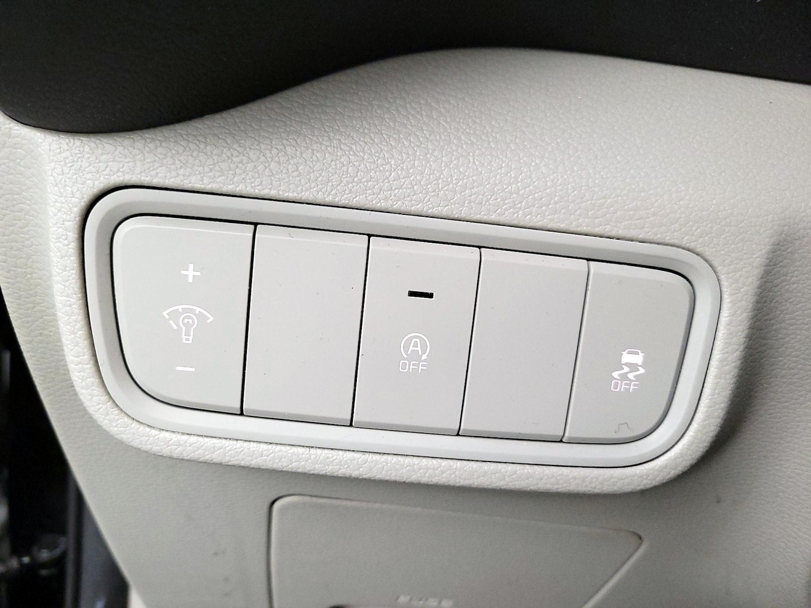 2022 Kia Soul LX - Photo 14