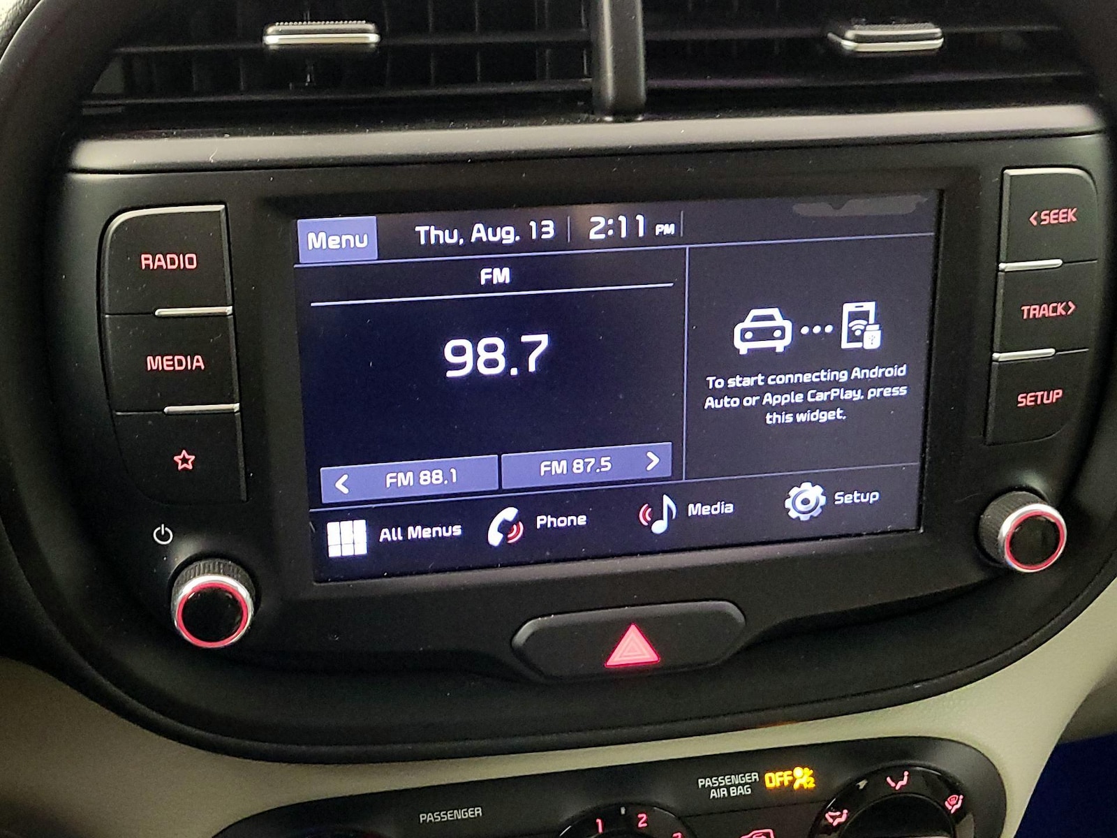 2022 Kia Soul LX - Photo 16