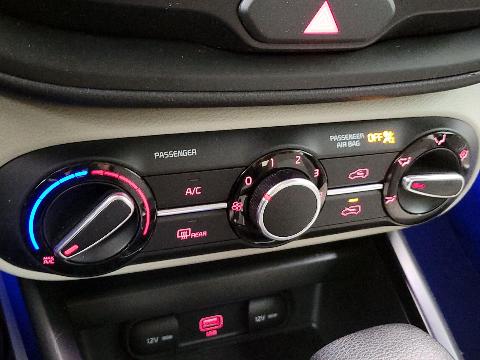2022 Kia Soul LX - Photo 17