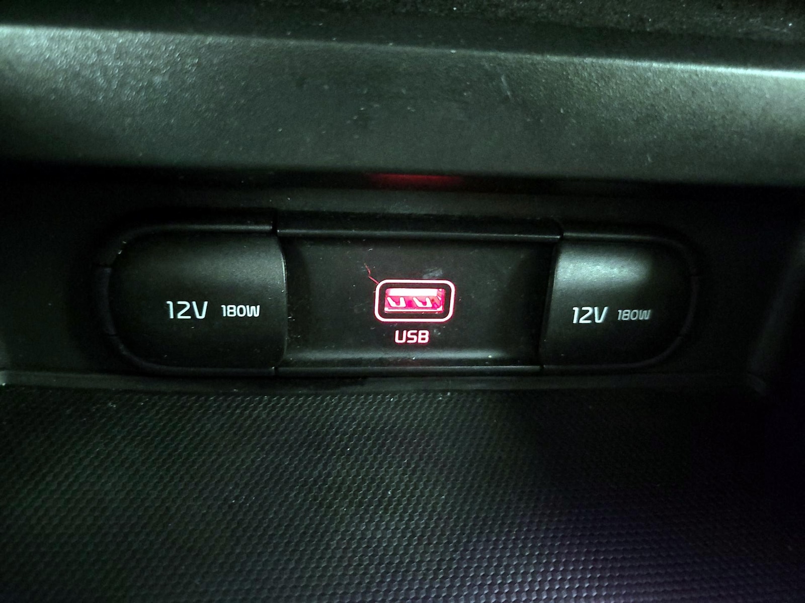2022 Kia Soul LX - Photo 19