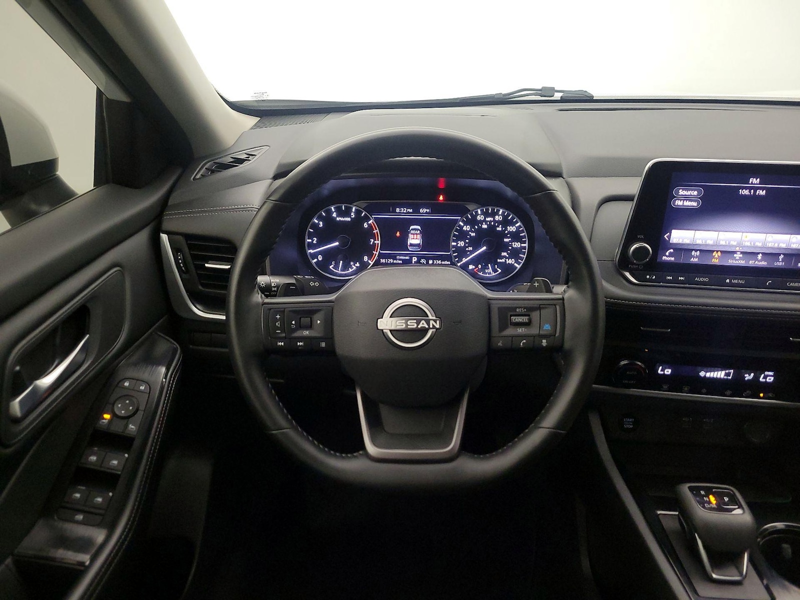 2025 Nissan Rogue SV - Photo 11