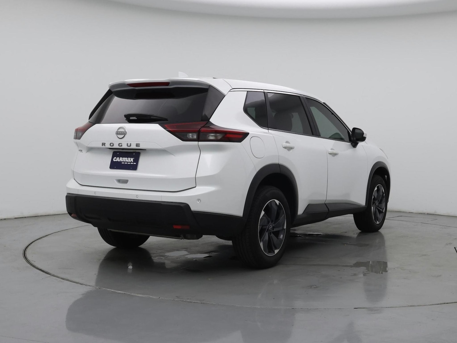 2025 Nissan Rogue SV - Photo 9