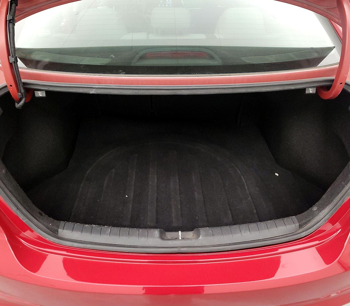 Trunk/Cargo (Seats Up)