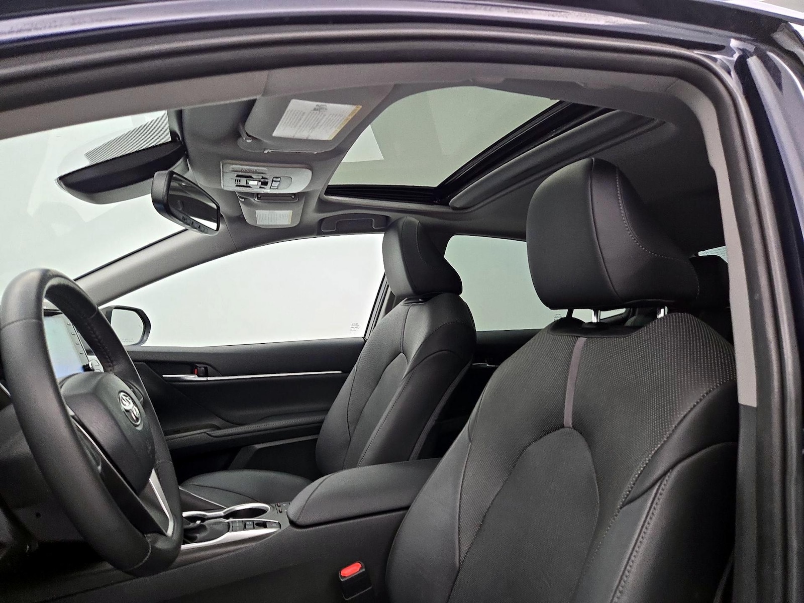 Sunroof(s) & Overhead Airbags