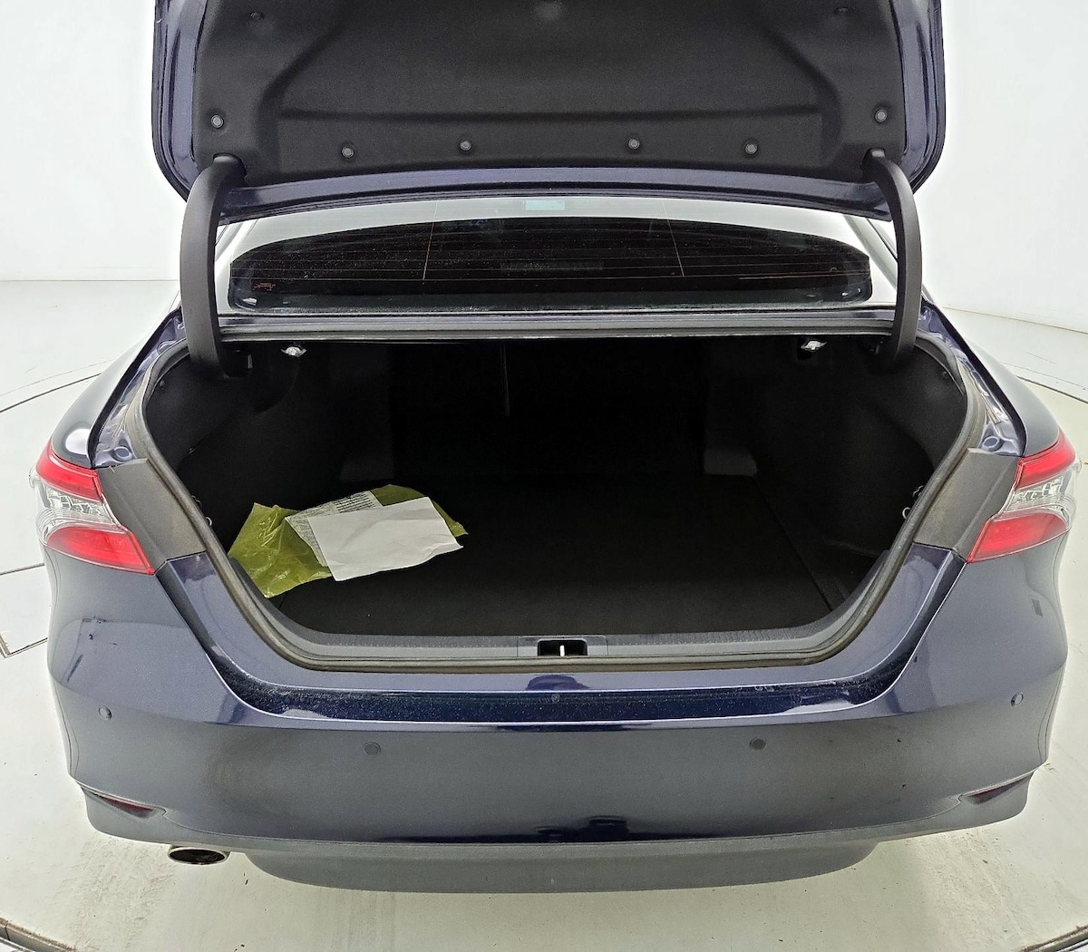 Trunk/Cargo (Seats Up)