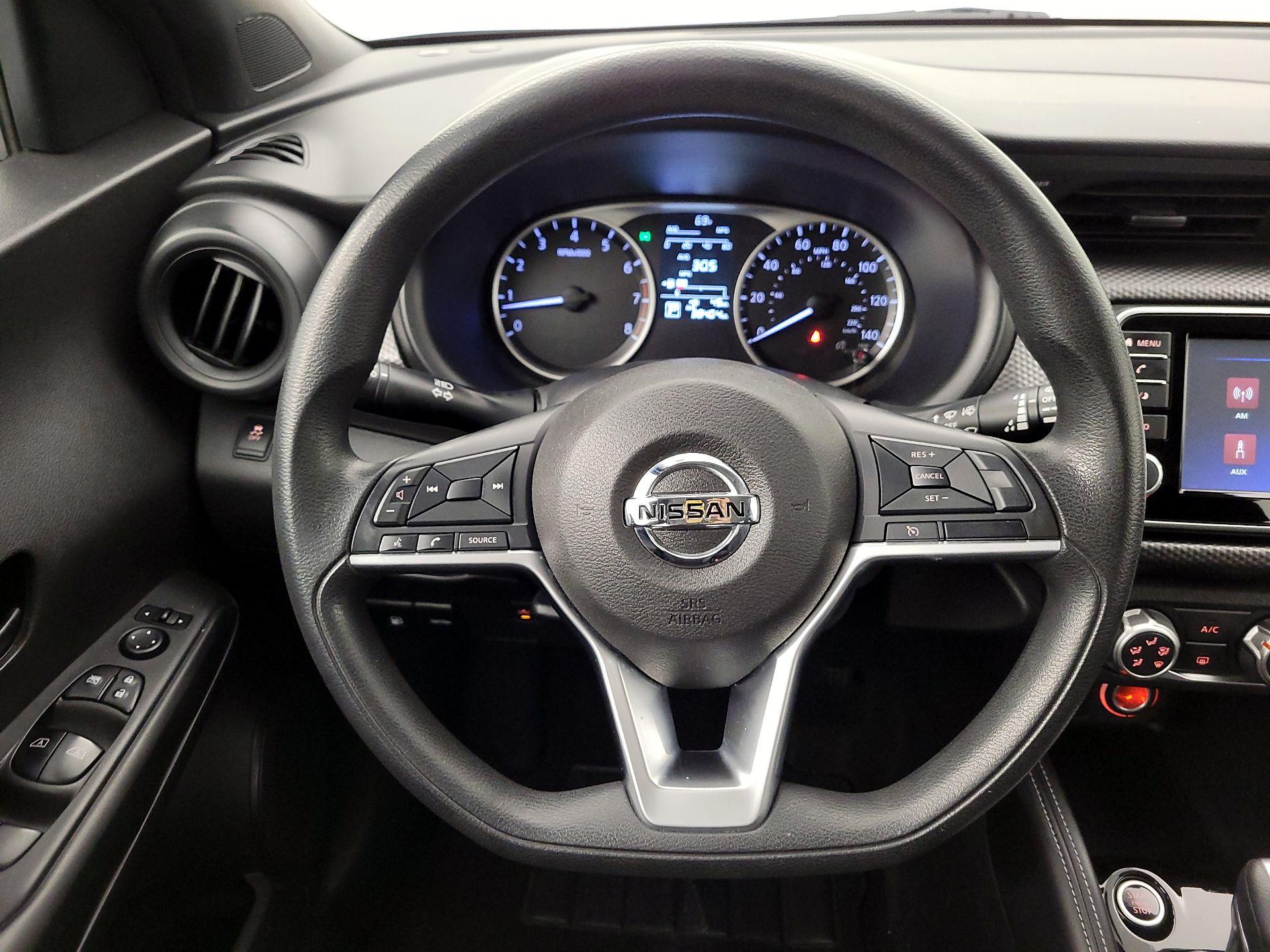 Thumbnail: 2018 Nissan Kicks - 10