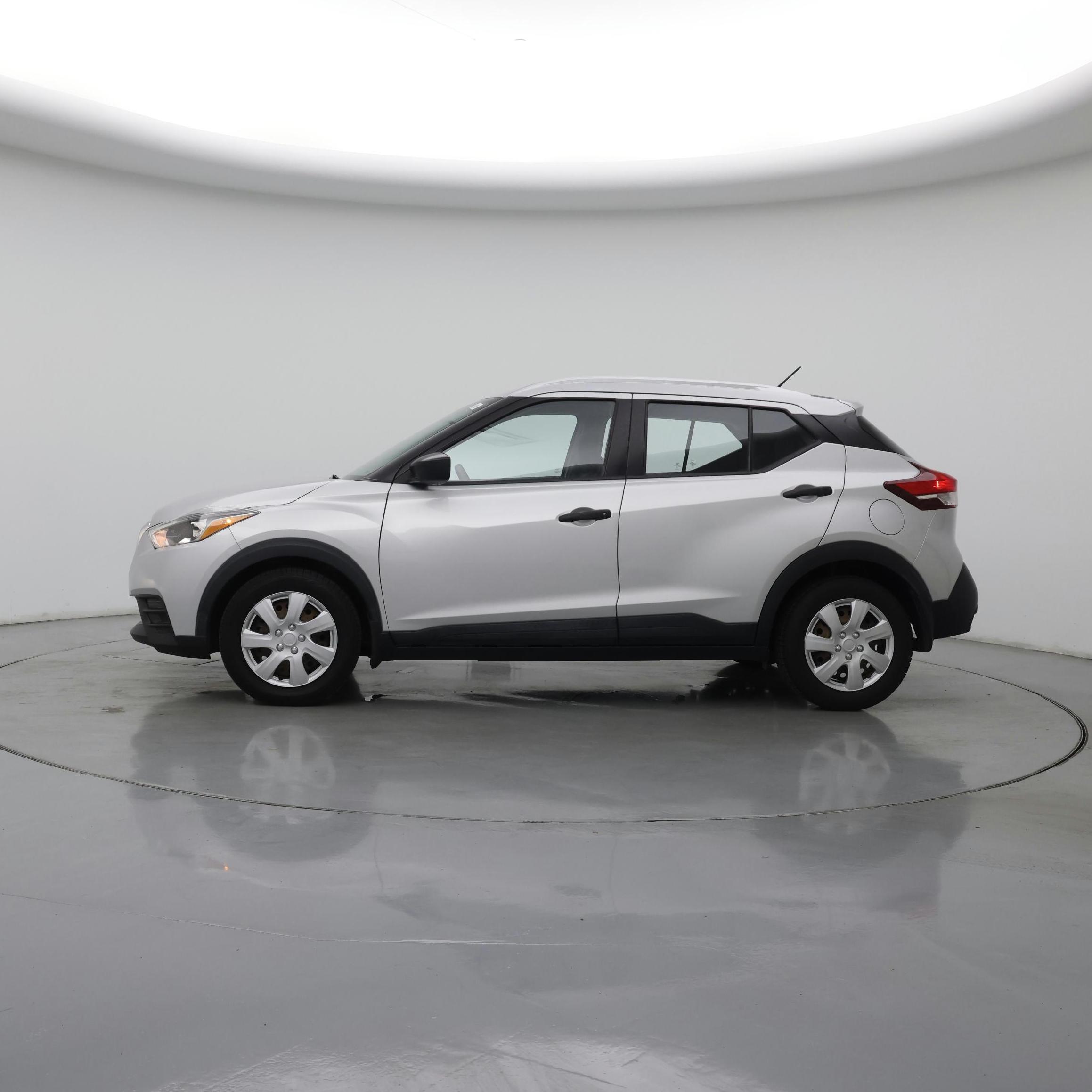 Thumbnail: 2018 Nissan Kicks - 3