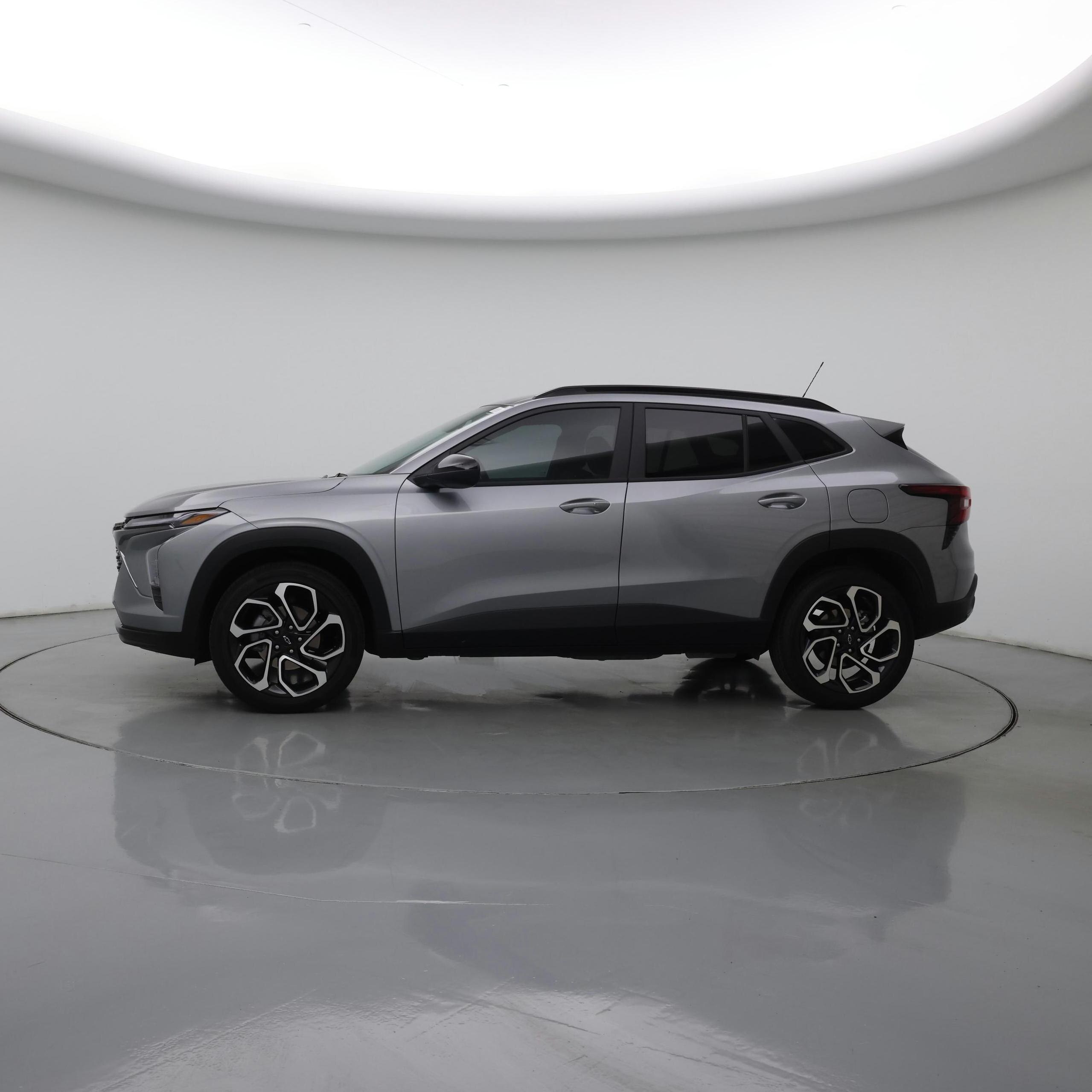 Thumbnail: 2025 Chevrolet Trax - 3
