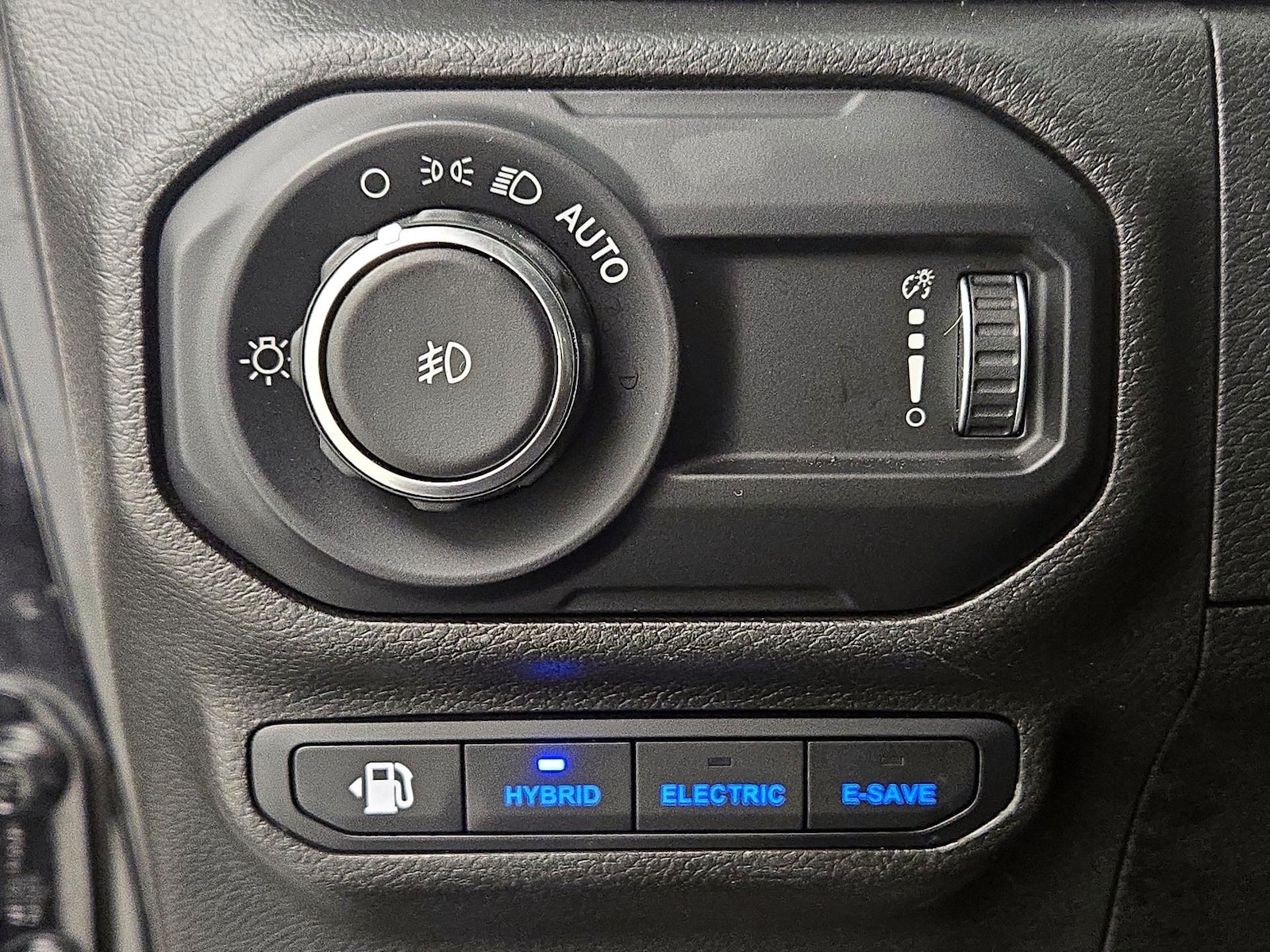 2023 Jeep Wrangler 4xe Sahara 4XE - Photo 14