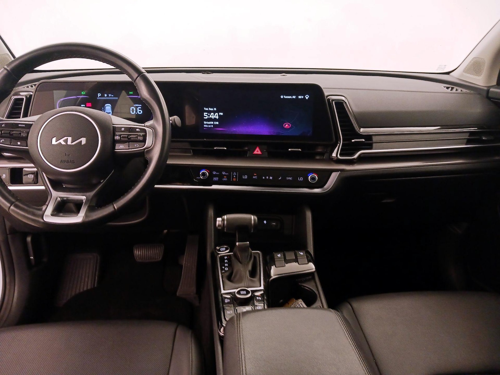 2025 Kia Sportage EX - Photo 10