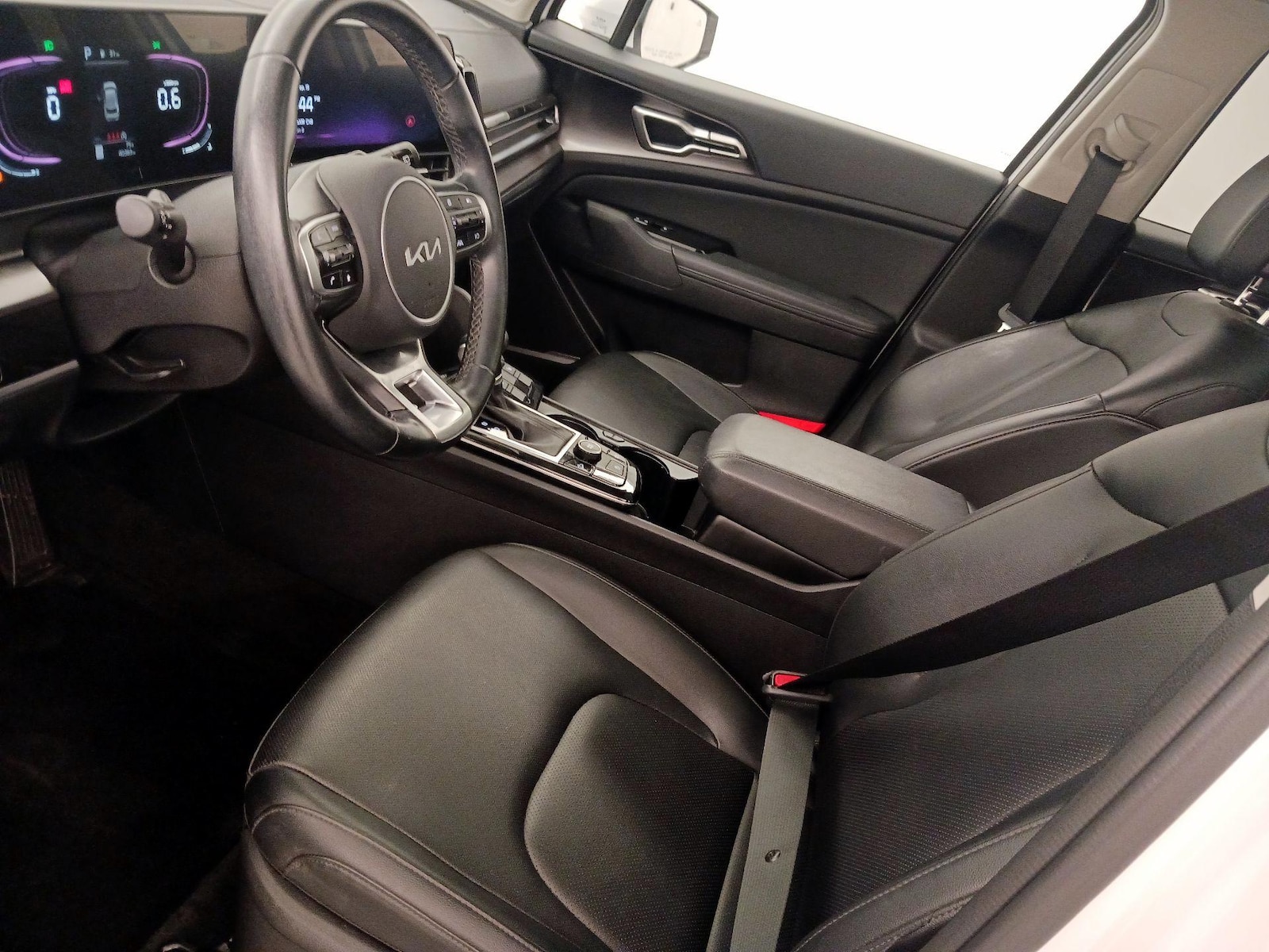 2025 Kia Sportage EX - Photo 12