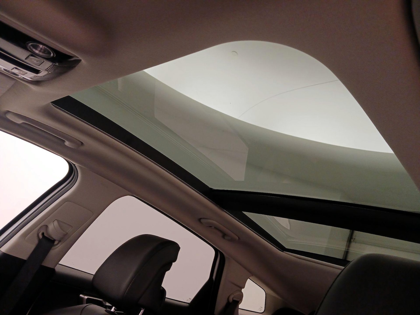 2025 Kia Sportage EX - Photo 21