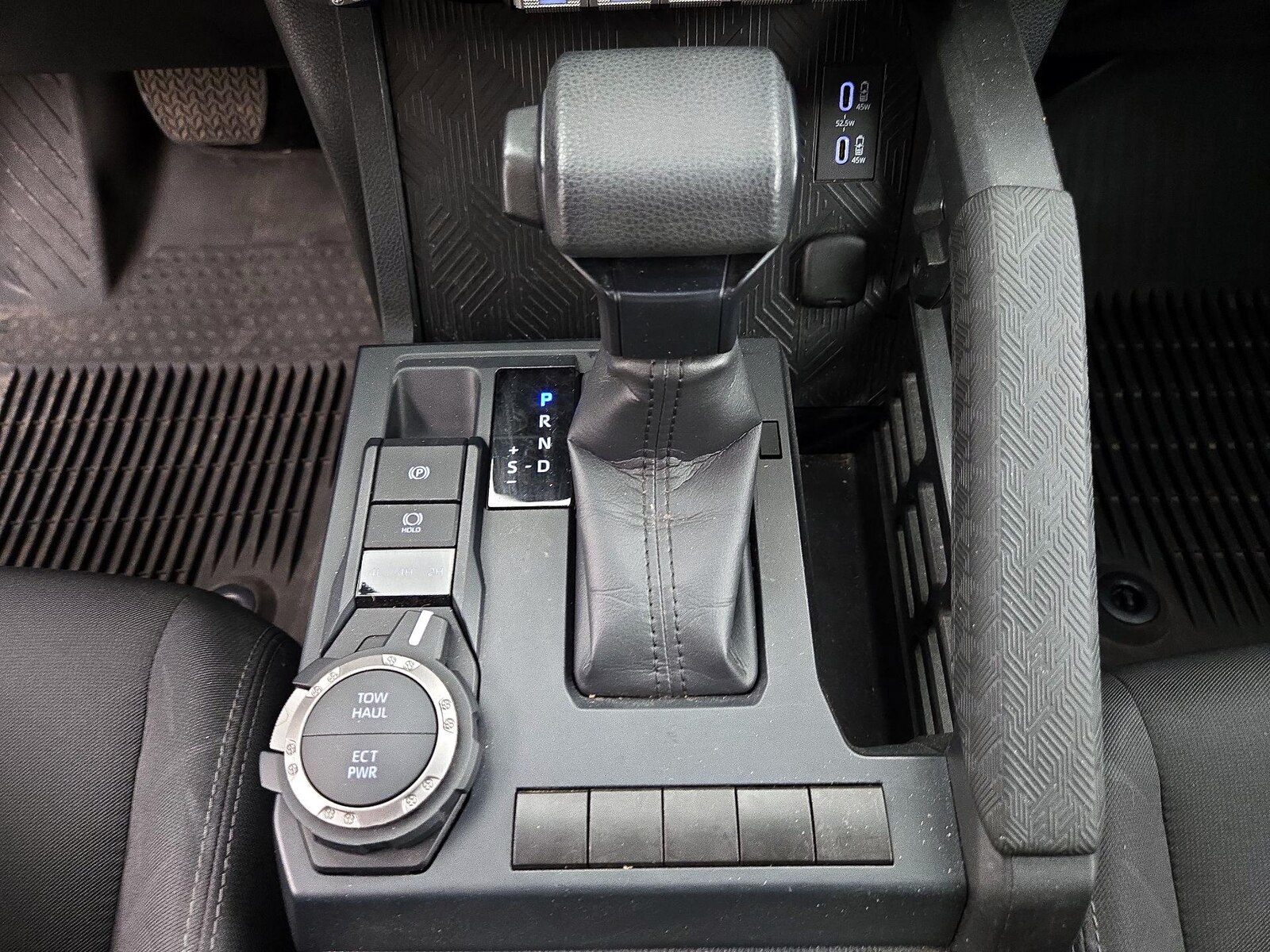2025 Toyota Tacoma Limited - Photo 18