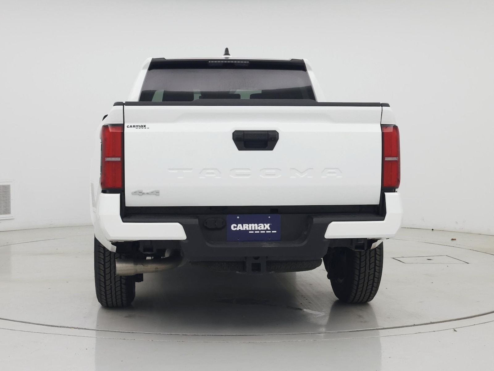 2025 Toyota Tacoma Limited - Photo 7