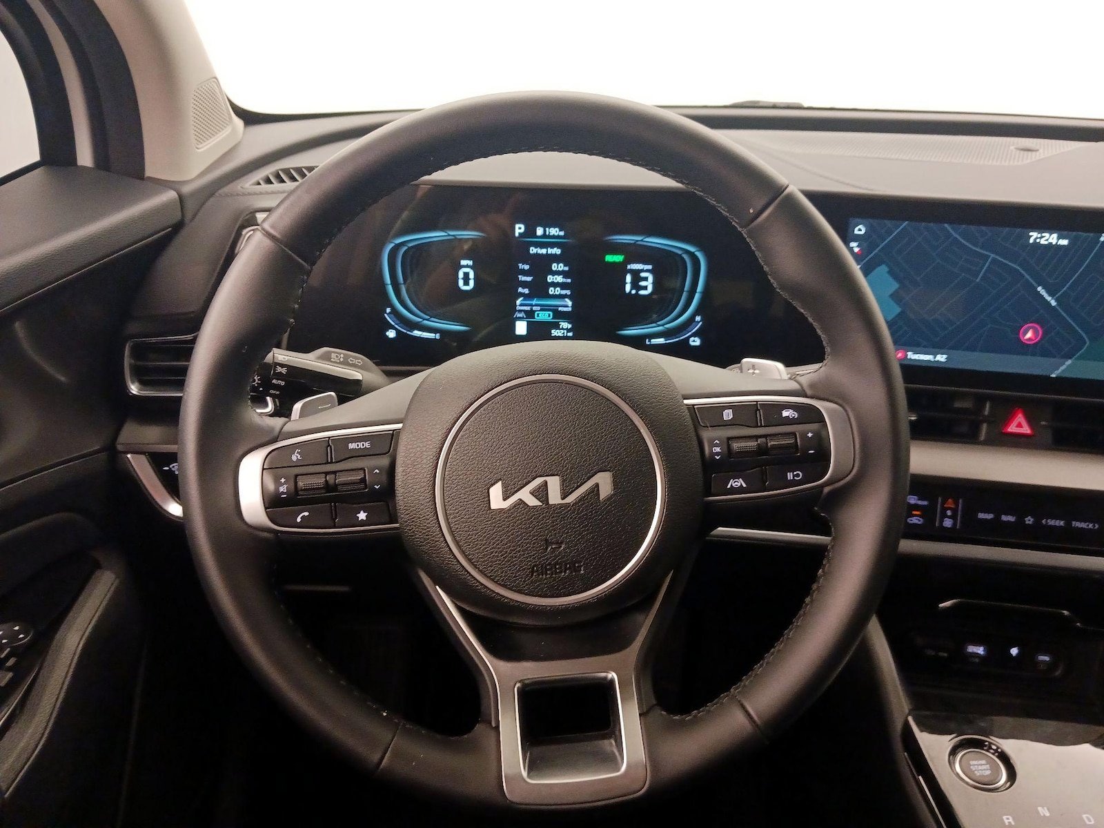 2025 Kia Sportage EX Hybrid - Photo 11